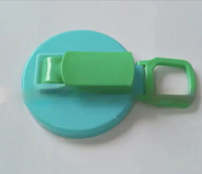 Soda Can Lid with Straw – Turns cans into cups